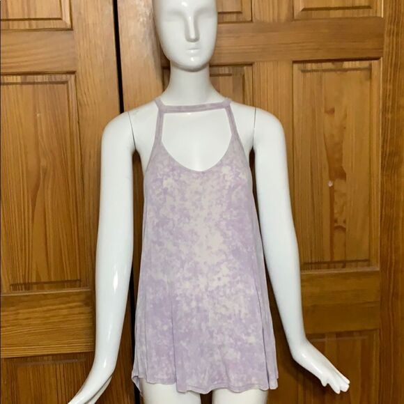 AEO cutout tank - Picture 1 of 5